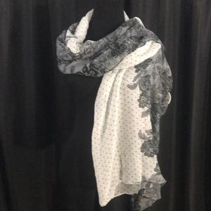 Eyehill color your world scarf NWT